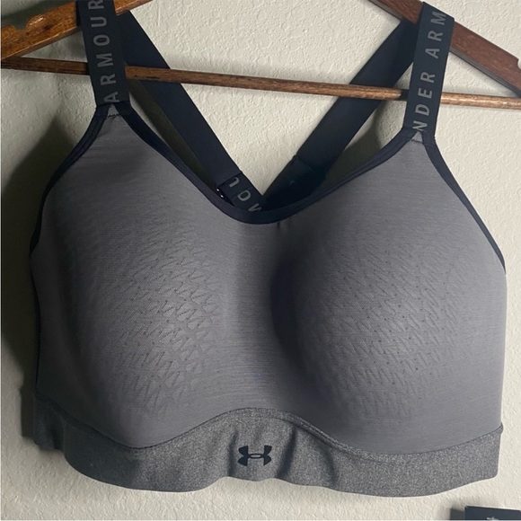 Under Armour Gray Sports Bra 1X 40DD 40DDD 42D - Picture 1 of 6